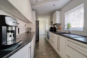 Kitchen- click for photo gallery